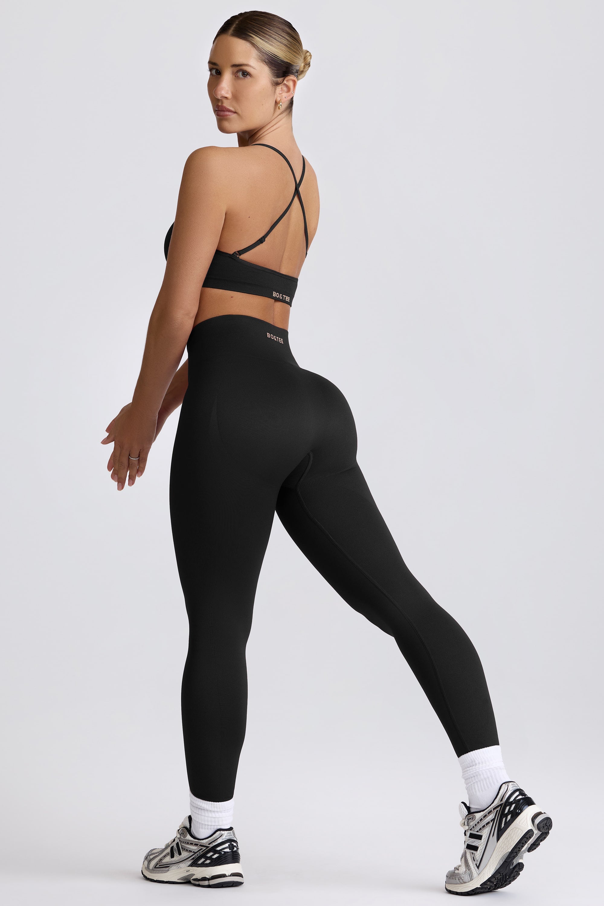 Super Sculpt Seamless High-Waist Leggings in Black