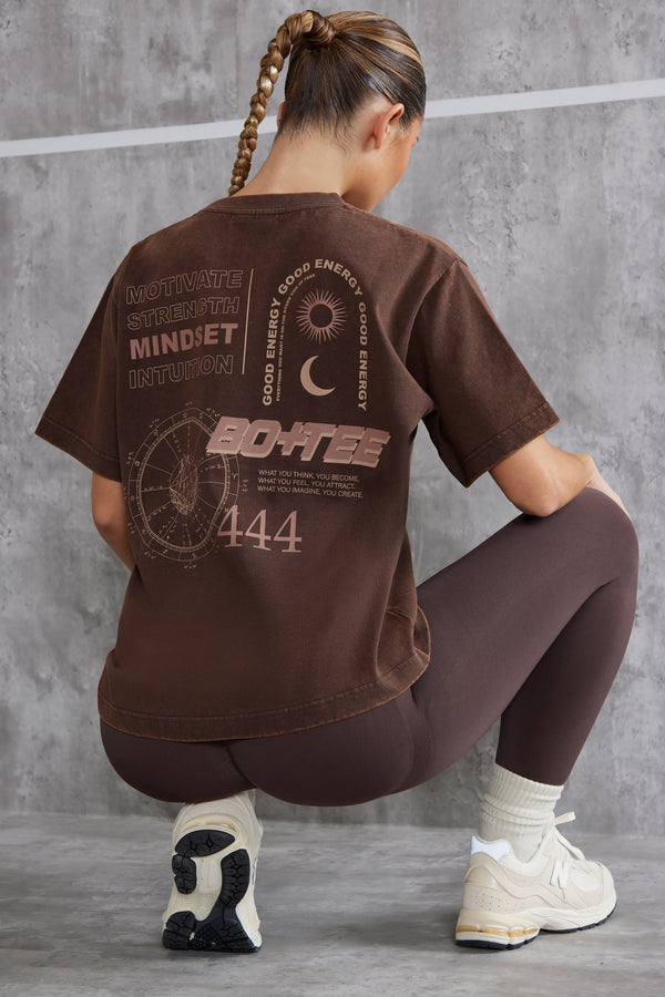Unwind - Oversized T-Shirt in Brown