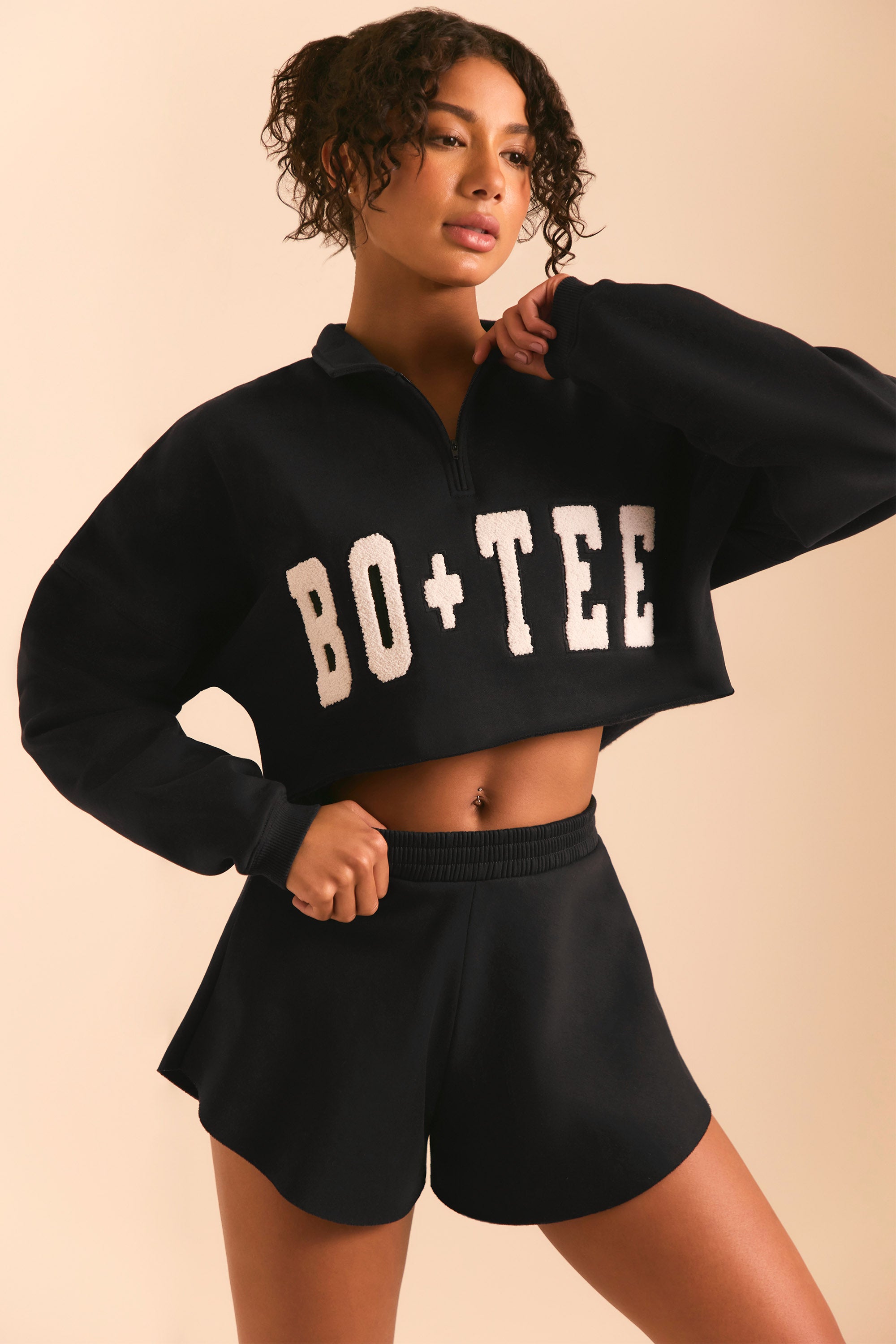 Relax Sweat Shorts in Black Bo Tee Bo Tee