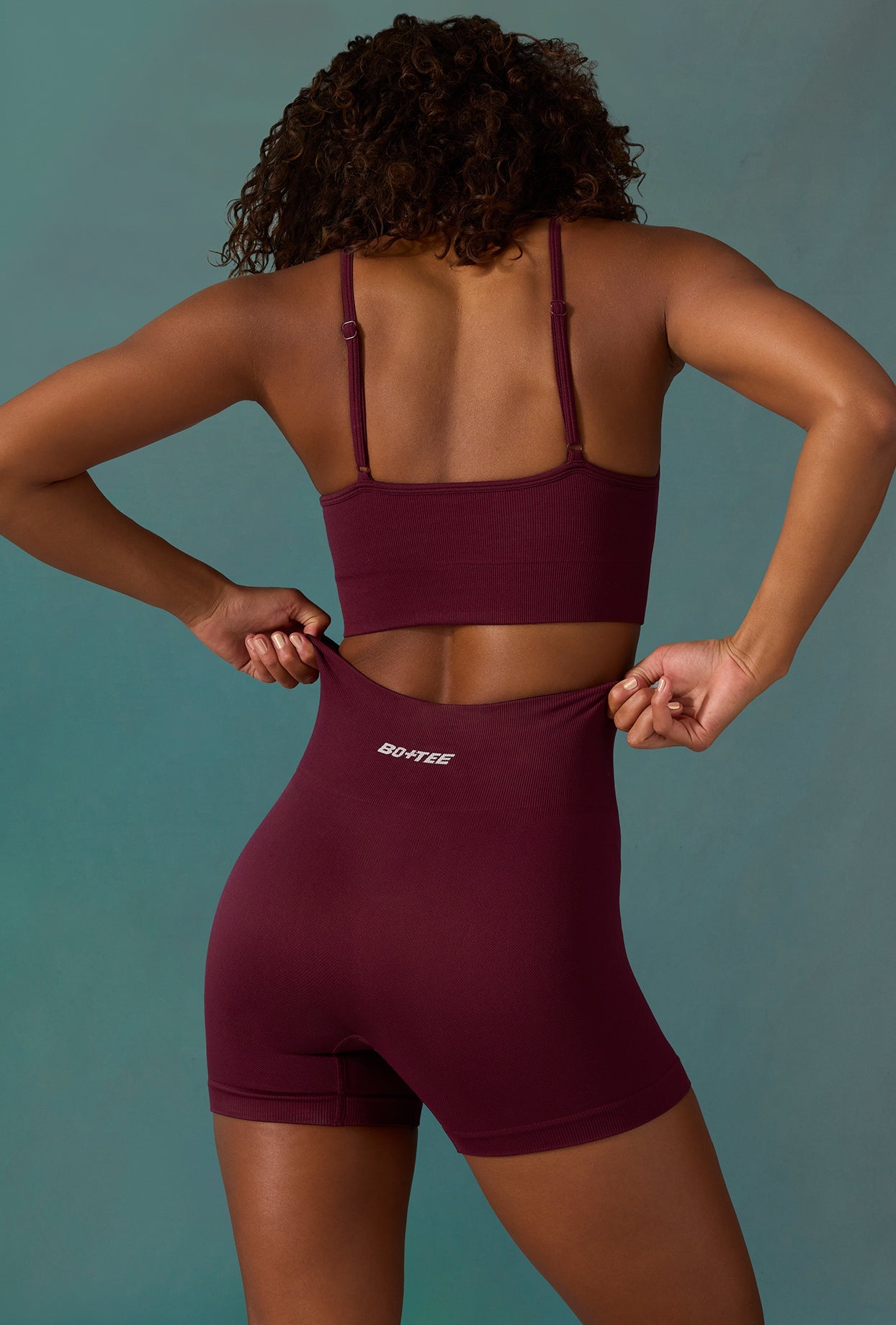 Endurance - Super Sculpt Seamless Mini Shorts in Plum